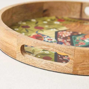 ถาดเสิร์ฟไม้มะม่วงเคลือบลายพิมพ์ งานแฮนด์เมด คุณภาพดีที่สุด ลายดอกไม้ ปลอดภัยสำหรับเครื่องล้างจาน ของขวัญสุดพิเศษ ใช้ได้ทั้งบนโต๊ะและวางบนโต๊ะทำงาน - Product Image 3