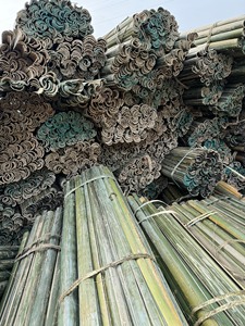 Clôture de piquet en bambou demi-coupe vietnamienne fendue plat en bambou à partir de matières premières en bambou Source 2025 - Product Image 3