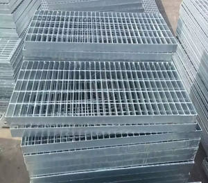 Grille en acier au carbone soudée galvanisée à chaud 25x3mm, matériaux de construction robustes pour plateformes et passerelles - Product Image 2