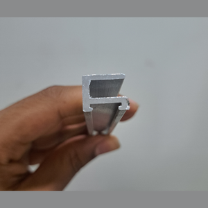 Profilé de plafond en alliage d'aluminium extrudé pour décorations avec une tolérance de 1 % - Product Image 6