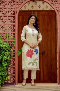 Conjunto de Dupatta Étnico de Viscosa Pura de Primera Calidad, Atuendo Étnico Ligero para Mujeres y Niñas Disponible a un Precio Competitivo - Product Image 3