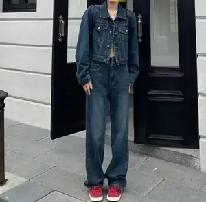 Veste en jean épais polaire d'hiver Femmes Loose Oversized Casual Warm Jeans Coat Wear Long Sleeves Female Clothes with Fur Collar - Product Image 1