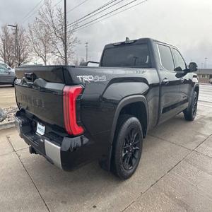 Toyota Tundra 2023 en parfait état - Product Image 3