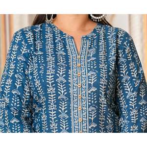 Conjunto de Anarkali Kurta con estampado floral elegante para mujer con pantalón y ropa de color azul Dupatta - Product Image 2