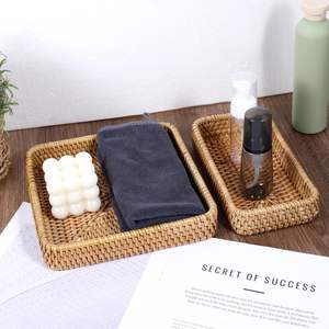 Juego de 3 bandejas rectangulares de ratán-Cestas de almacenamiento y servicio tejidas bohemias para organización decorativa | Tienphong Wholesale 2025 - Product Image 1
