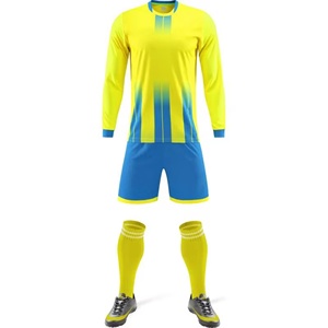 Vêtements de football professionnels pour enfants du fournisseur direct d'usine Conception de tissu personnalisable avec ensembles d'uniformes de logo de haute qualité - Product Image 3