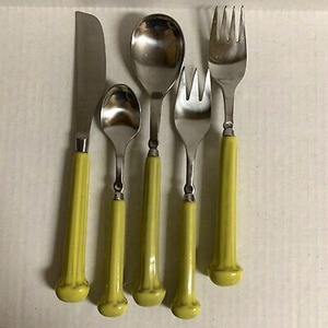 Ensemble de couverts en acier inoxydable de haute qualité avec nouveau design unique de poignée en résine ensemble de couverts de luxe pour restaurant et hôtel à domicile - Product Image 5