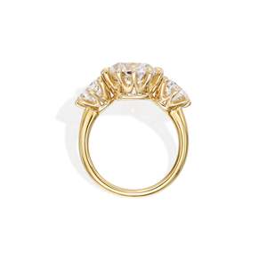 แหวนเพชรทริลโลจี Grand Old Mine Cushion Diamond น้ำหนัก 4.15 กะรัต เกรด F VS2 เพชรเพาะเลี้ยงในห้องปฏิบัติการ ตัวเรือนทองคำขาว 14K ของขวัญครบรอบสำคัญ - Product Image 3