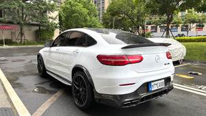 2018 GLC <span class=keywords><strong>AMG</strong></span> <span class=keywords><strong>63</strong></span> <span class=keywords><strong>S</strong></span> <span class=keywords><strong>Coupé</strong></span> 4MATIC 4.0T Sièges en cuir blanc Volant à gauche Voiture d'occasion - Product Image 6