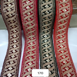 Tissu brodé délicat en dentelle sur mesure pour les projets de couture et de couture. Idéal pour les robes de mariée robes lehengas couture - Product Image 3