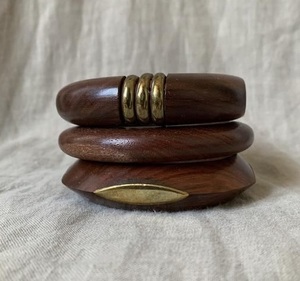 Brazalete de madera hecho a mano de la mejor calidad Brazaletes de madera de diseñador con trabajo de incrustaciones de latón - Product Image 1