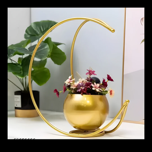 Vase en métal fait main à thème fraîchement en argent fini vase à fleurs décoratif de table de vente chaude pour vivre - Product Image 6