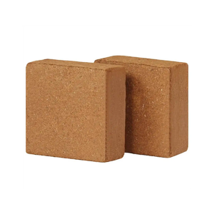 Bloque de turba de coco sin lavar de 5kg de alta calidad al por mayor, envoltura retráctil para el enriquecimiento del suelo, bloques de turba de coco de primera calidad sin lavar de 5kg - Product Image 1