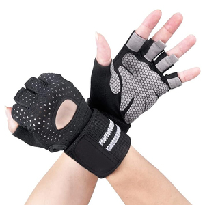 Gants de fitness en cuir respirants demi-doigts antidérapants pour hommes et femmes pour l'haltérophilie Top Seller Sports Gym Workout Gloves - Product Image 1