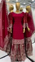 Salwar Kameez pakistanais fait à la main de haute qualité avec fil et embellissement en pierre disponible à des prix abordables