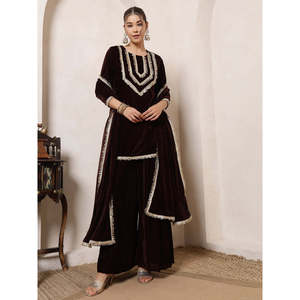 Conjunto de 3 Piezas Indo-Occidental para Mujer, Kurti Elegante de Terciopelo Marrón con Manga Tres Cuartos y Palazzo, Incluye Dupatta, Tallas S-XXL - Product Image 6