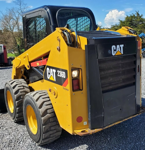 El mejor precio para la MINICARGADORA CAT 236D, producto directo de fábrica - Product Image 3