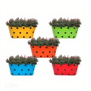 Maceta de flores de metal rectangular con revestimiento amarillo para macetas y macetas colgantes decorativas para interiores y exteriores - Product Image 4