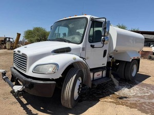 ขายส่งรถบรรทุกน้ำ Freightliner M2 ปี 2014 มือสอง ถังเหล็กใหม่ขนาด 2300 แกลลอน จัดส่งรวดเร็ว - Product Image 5