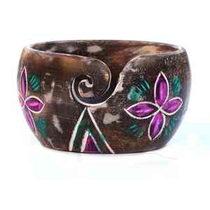 Bol à tricoter portable en bois massif, support de fil, accessoire de couture pour crochet, organisateur de fil fluide, cadeau pour les tricoteuses - Product Image 1