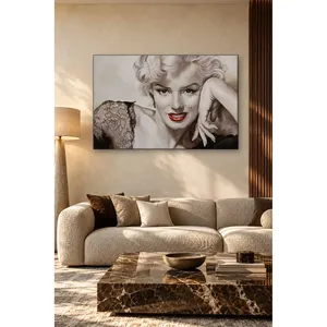 Impression sur toile Fida Marilyn Monroe avec lèvres rouges et détails en dentelle - Product Image 2