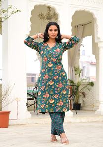 Ensemble Salwar Kameez pour femmes, imprimé floral ethnique vert sarcelle, en coton, pour les fêtes d'été, avec col en V et manches trois quarts - Product Image 3