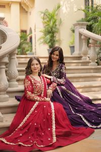 ชุดทำงานผู้หญิงเย็บปักเลื่อมหลากสี2024ใหม่ล่าสุด - Product Image 5