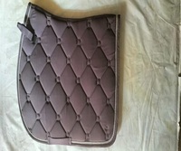 Dernier design, tapis de selle classique pour l'équitation, coussin en gel personnalisé, absorption des chocs, prix abordable, produit très demandé et tendance
