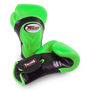 Guantes de Boxeo Profesionales Twins de Nuevo Diseño, Guantes de Boxeo Twins de Cuero Genuino para MMA, Muay Thai, Sparring y Kick Boxing - Product Image 2