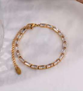 5มม. 925สเตอร์ลิงเงินมรกตตัด VVS Moissanite เพชรเทนนิสสร้อยข้อมือสำหรับราคาโรงงานเครื่องประดับของขวัญวันวาเลนไทน์ - Product Image 3