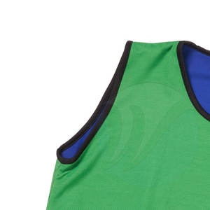 Babero de entrenamiento reversible de alta calidad, peso ligero y ropa de fútbol de etiqueta privada - Product Image 4