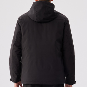 เสื้อแจ็คเก็ตกันลมสำหรับผู้ชายเสื้อฟุตบอลกันลมสองชั้นสีแบบกำหนดเอง - Product Image 4