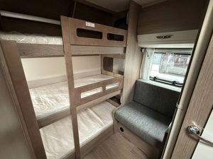 Compre Caravanas y Remolques de Viaje Usados de Eje Doble y Eje Simple, Listos para Enviar, Baratos y Limpios, Caravanas y Remolques Usados 2023 - Product Image 2