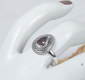 Bague en argent sterling 925 avec pierres précieuses Quartz fumé en forme de poire faite à la main bijoux unisexe cadeau d'anniversaire parfait - Product Image 3