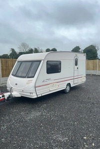 Archway Travel Trailer 4 Person Aluminum Caravan with 1 <b>Sink</b> Modern Design Comfortable for <b>Outdoor</b> Use - Product Image 5