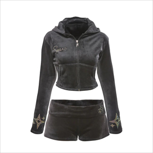 Conjunto de dos piezas de pantalones cortos con capucha y logotipo personalizado para mujer, conjunto de dos piezas con diamantes de imitación lavados con ácido, conjunto de pantalones cortos con capucha de motorista para mujer - Product Image 6