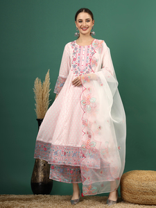 Kurtis traditionnels indiens et pakistanais exclusifs en coton, longueur ras du sol, avec pantalon Sharara et magnifiques ensembles de dupatta pour mariage et fêtes - Product Image 5