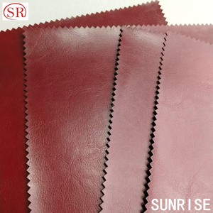 Tela <span class=keywords><strong>de</strong></span> Cuero Sintético PU Acolchada y Bordada en Rojo Oscuro, en Oferta, Disponible en Stock, para Tapicería <span class=keywords><strong>de</strong></span> Asientos <span class=keywords><strong>de</strong></span> Auto, Bolsos y Sofás - Product Image 1