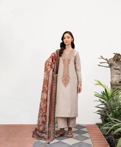 Designer indien et pakistanais Punjabi Dhoti & Bollywood Salwar Kameez Collection de vêtements de mariage et de fête en soie pour femmes 1061 - Product Image 5