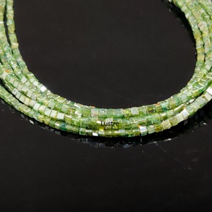 Collar de cuentas de diamantes verdes Suministros para hacer joyas verdes Forma de cubo Venta al por mayor para hacer joyas DIY Alta calidad 2mm facetado - Product Image 3