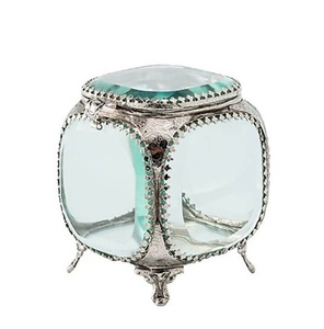 Nouveau Look meilleure forme or verre transparent et laiton terrarium bibelot anneau bijoux présentoir avec un design moderne - Product Image 2
