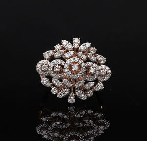 Exquisito Anillo de Oro Rosa con Diamantes Naturales, Diseño Floral en Racimo, Chapado en Rodio, Estilo Clásico, Diamantes de Corte Brillante, Intrincado - Product Image 6