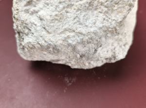 La pyrophyllite est utilisée dans les bardeaux de toiture en fibre de verre, améliorant la résistance au feu et améliorant la stabilité dimensionnelle globale. - Product Image 5