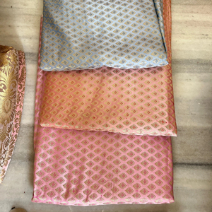 Tissu en soie luxueux de cocons Design jacquard en fibre naturelle texturée lisse - Product Image 1