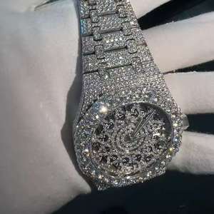 Reloj Mecánico Automático Unisex de Acero Inoxidable con Cristal de Diamante Natural Personalizado con Diamante Moissanite, Estilo Lujoso y Elegante, Edición Limitada con Tourbillon - Product Image 2