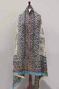 Nouveau lancement : Châle long en soie chinon fait main, de créateur, couleur unie, avec bordure en dentelle dorée et travail miroir, ethnique, doux pour la peau - Product Image 2