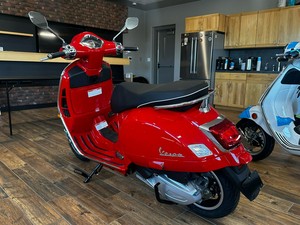 Nuovo Scooter-Motorino <span class=keywords><strong>Vespa</strong></span> <span class=keywords><strong>GTS</strong></span> Super <span class=keywords><strong>300</strong></span> Sport 2026 da Assemblare - Product Image 2