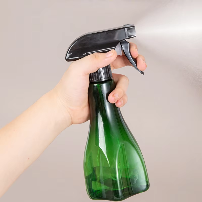 สีเขียว