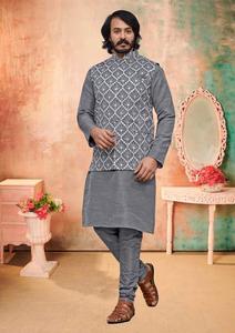 Manyavar Original Designer Soie Embossée Miroir Travail Hommes Classique Indien Pakistanais Vêtements de Mariage Kurta Pyjama Célébrités - Product Image 4