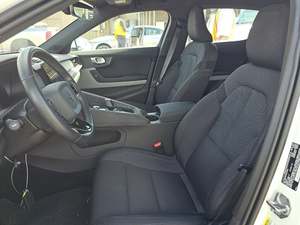 Pole-star 2 Long Range Dual Motor Fastback AWD 2022 - Product Image 5